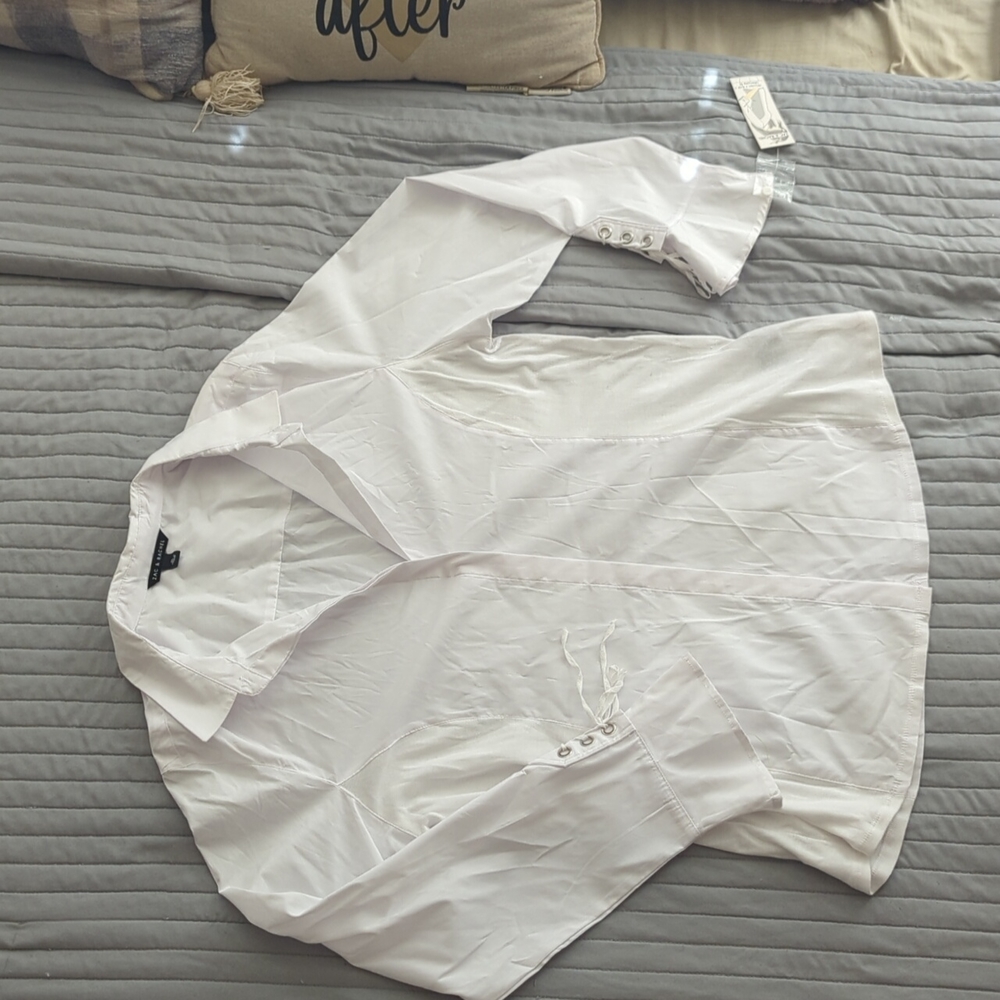 Zac and Rachel white button down blouse